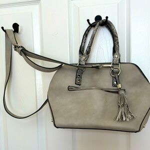 Woman’s Handbag 👜